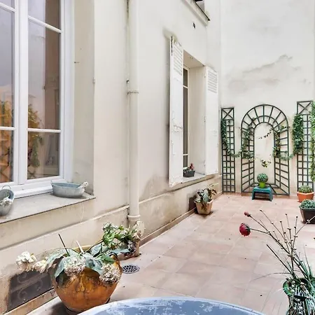 Luxurious 2 Bedroom With Huge Private Terrace * Paris